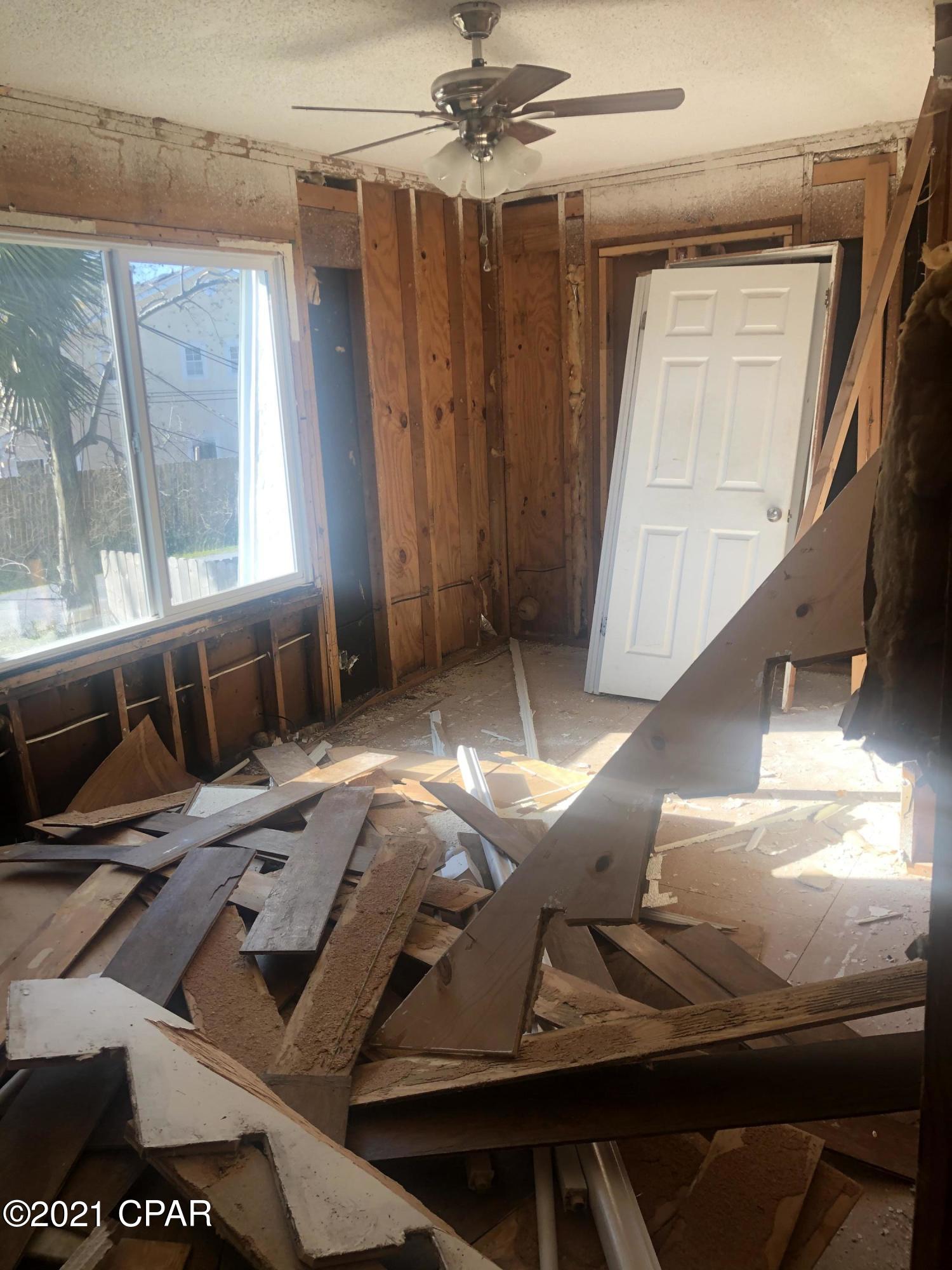 Silver Sands Unit 1 - Residential