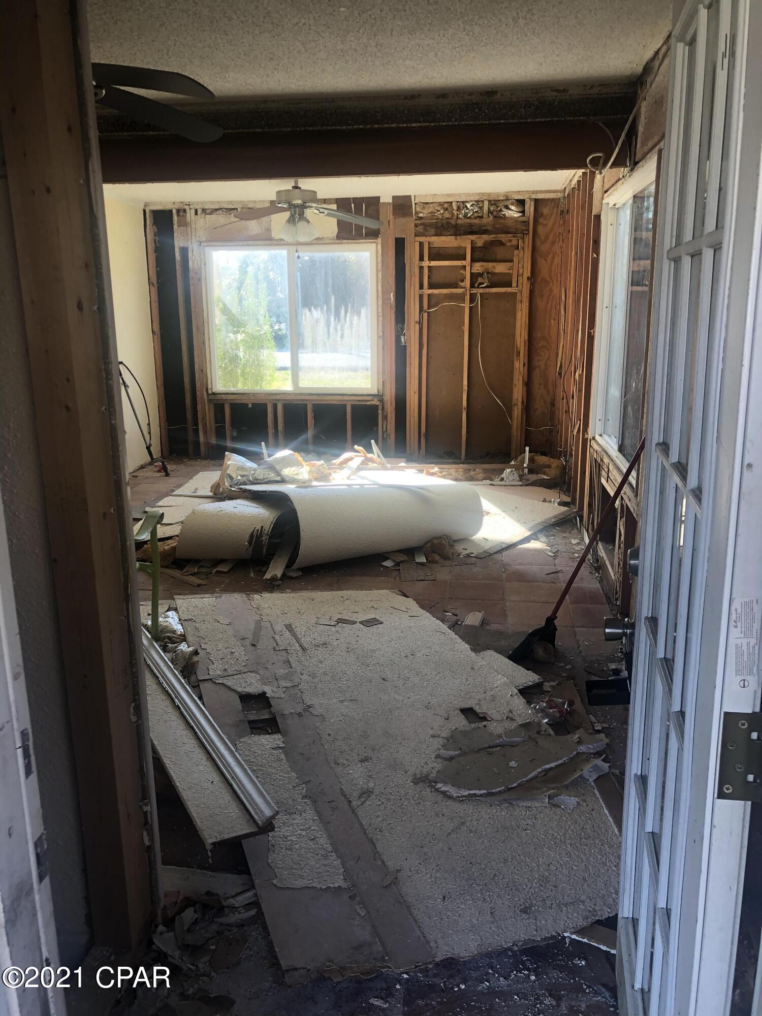 Silver Sands Unit 1 - Residential