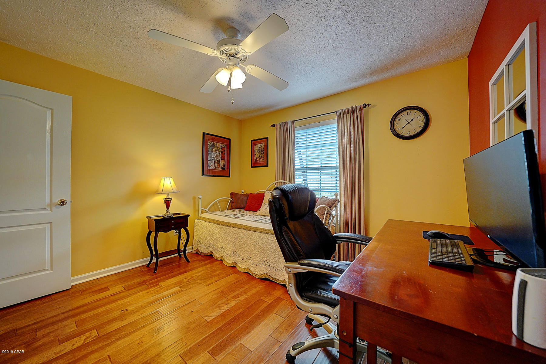 Summer Breeze - Residential