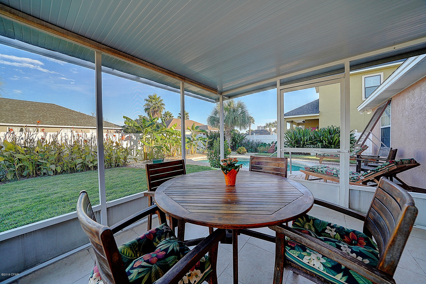 Summer Breeze - Residential