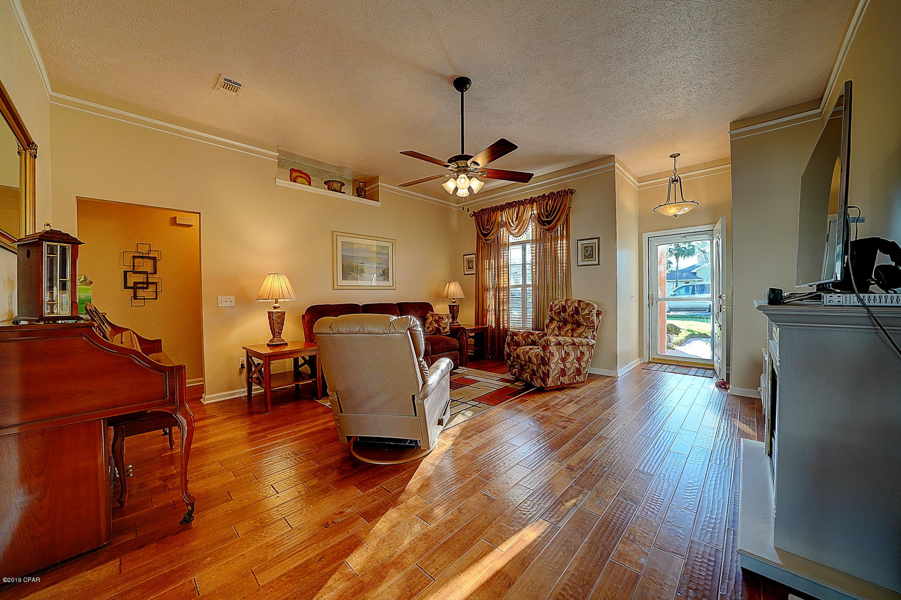 Summer Breeze - Residential