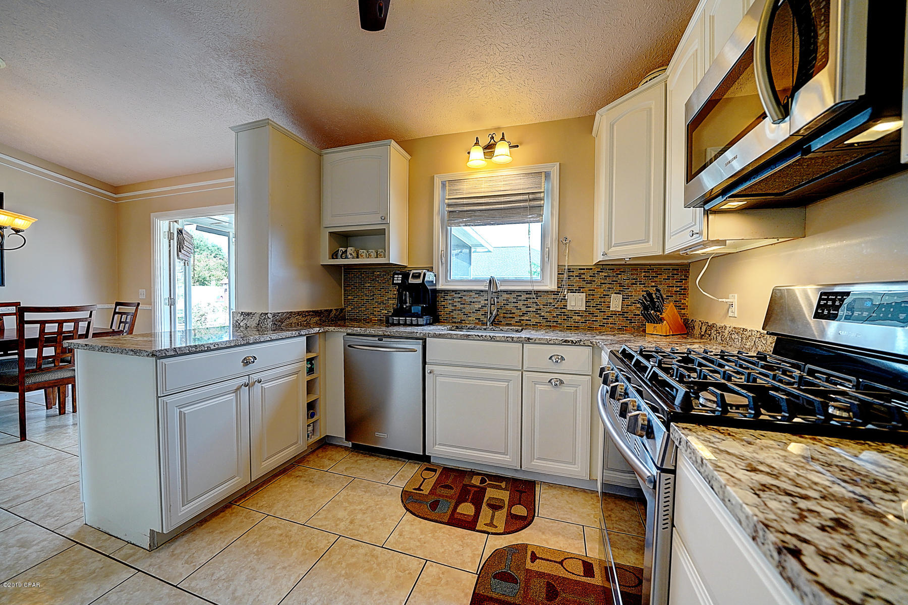 Summer Breeze - Residential