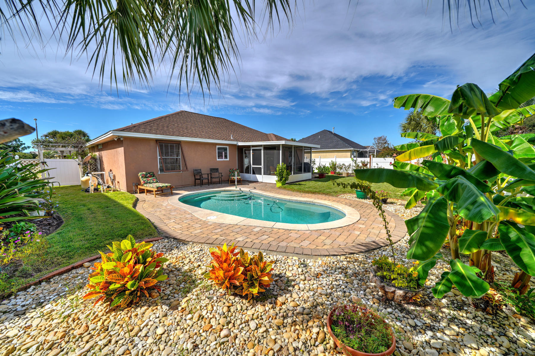 Summer Breeze - Residential