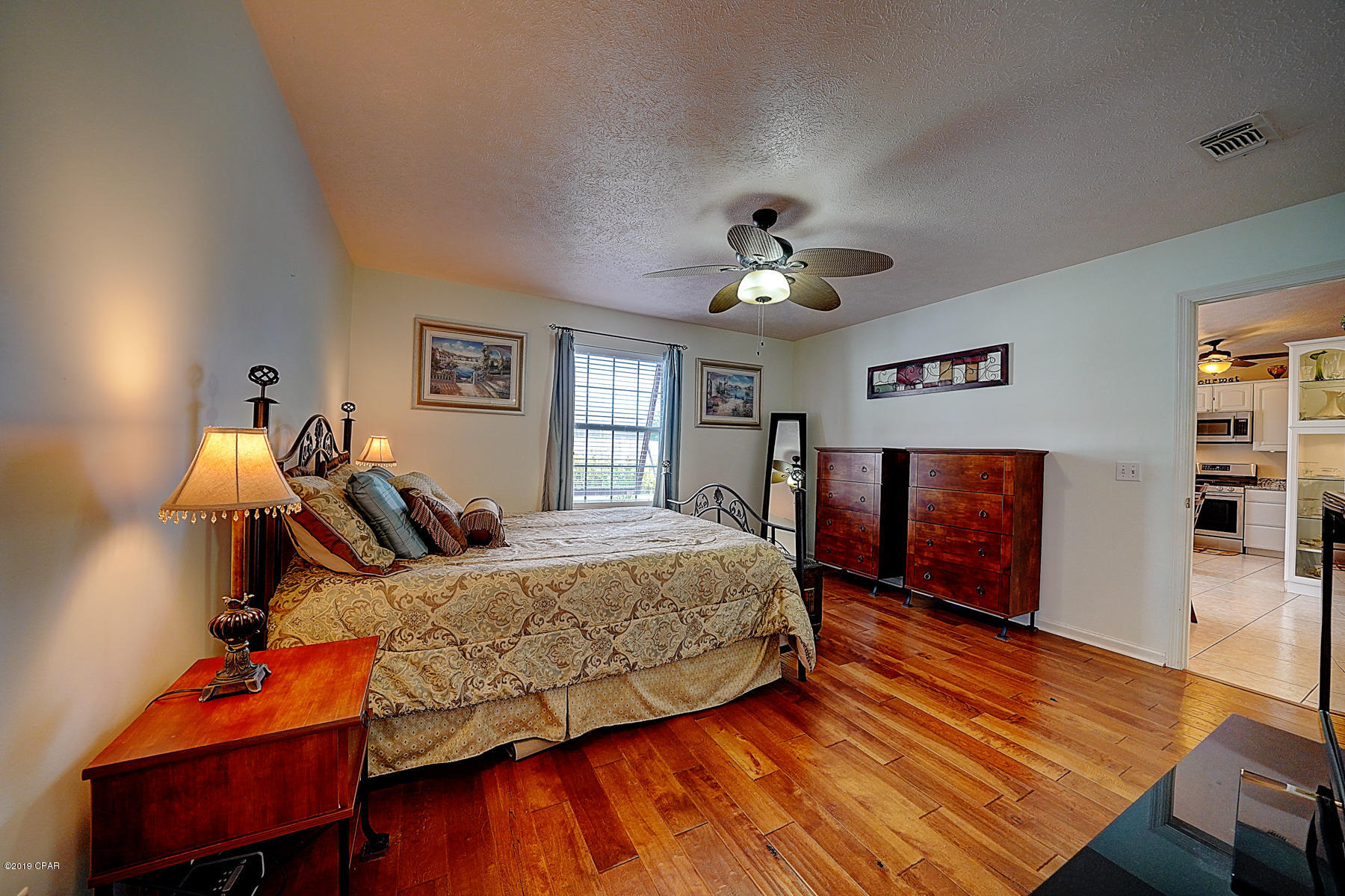 Summer Breeze - Residential