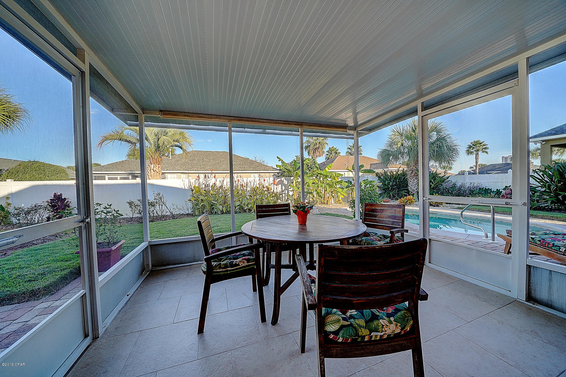 Summer Breeze - Residential