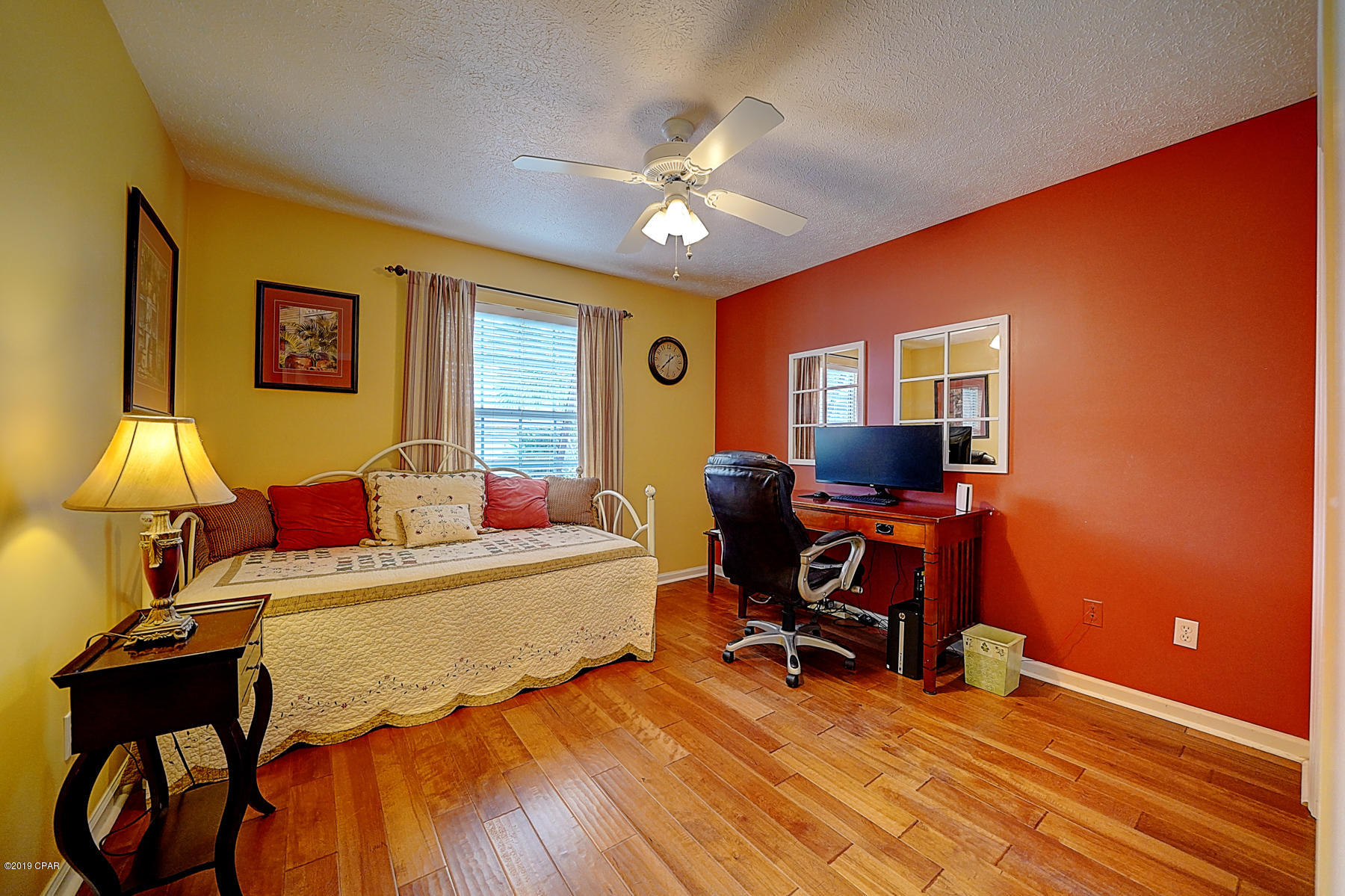 Summer Breeze - Residential