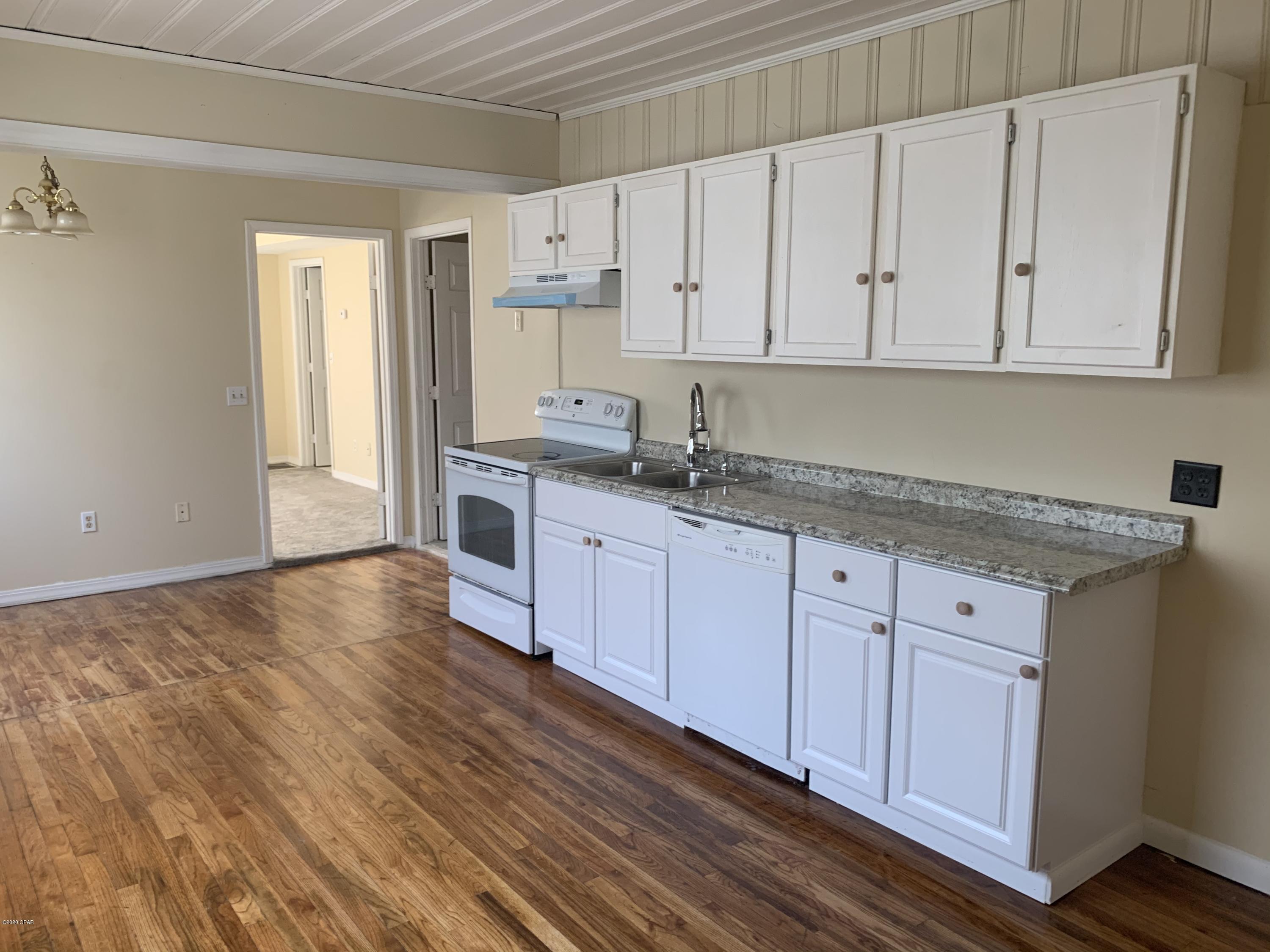 [No Recorded Subdiv] - Residential Lease