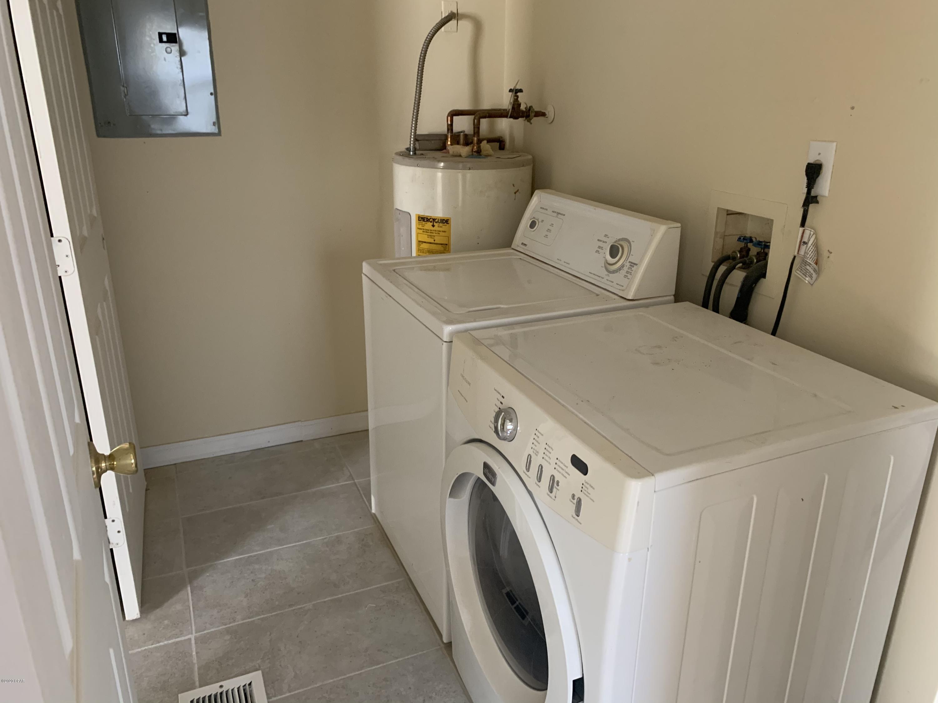 [No Recorded Subdiv] - Residential Lease