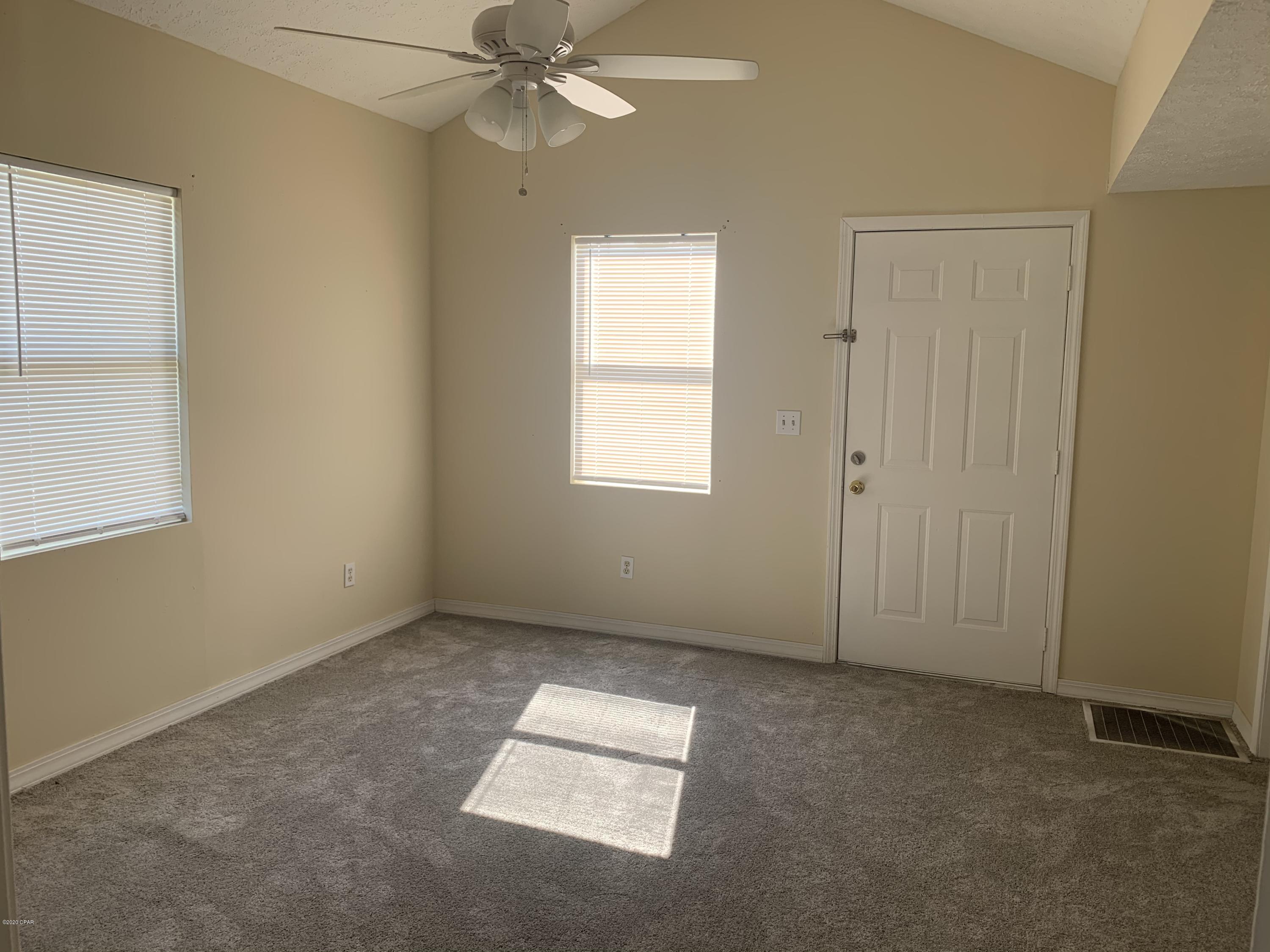 [No Recorded Subdiv] - Residential Lease