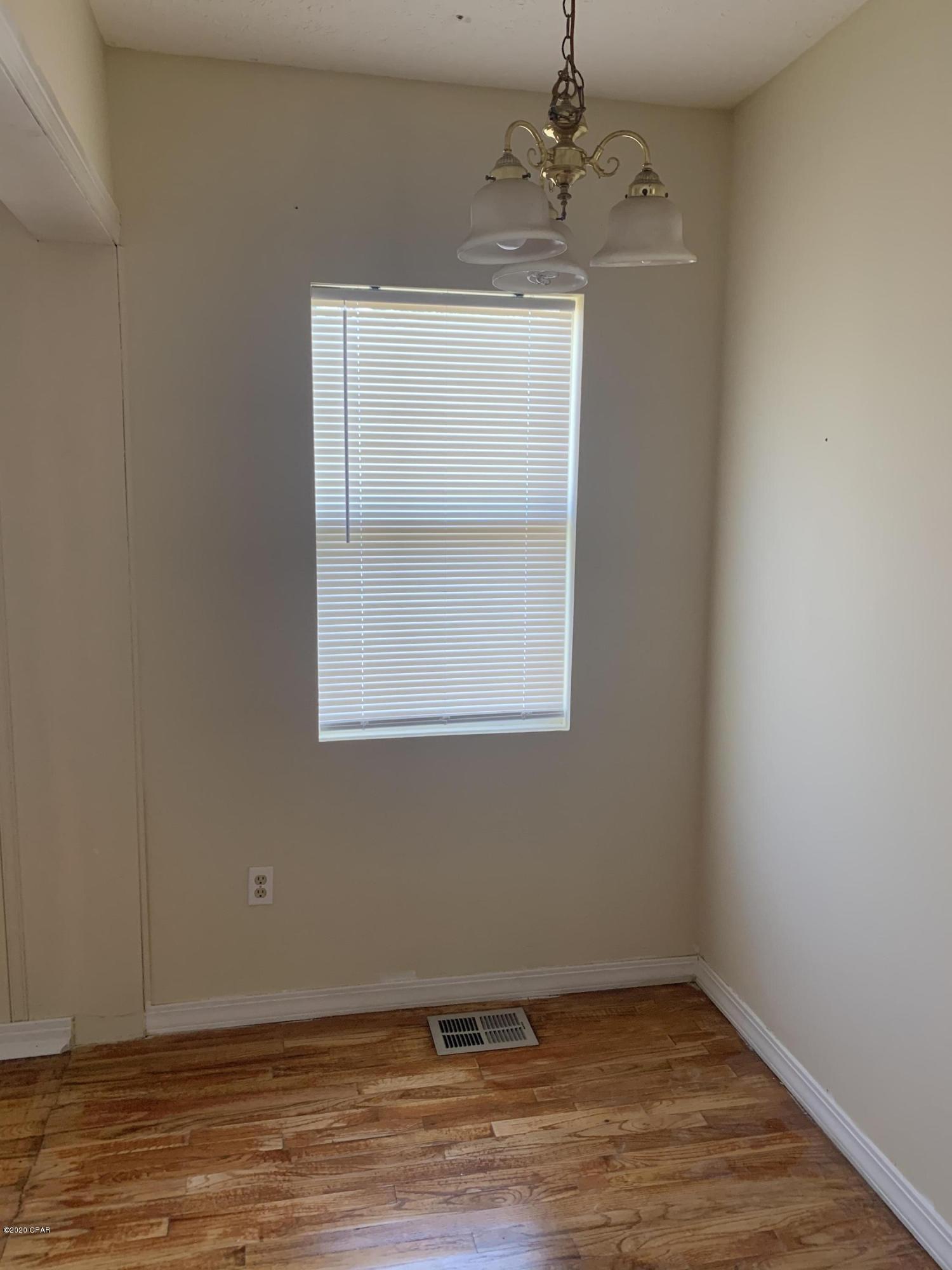 [No Recorded Subdiv] - Residential Lease