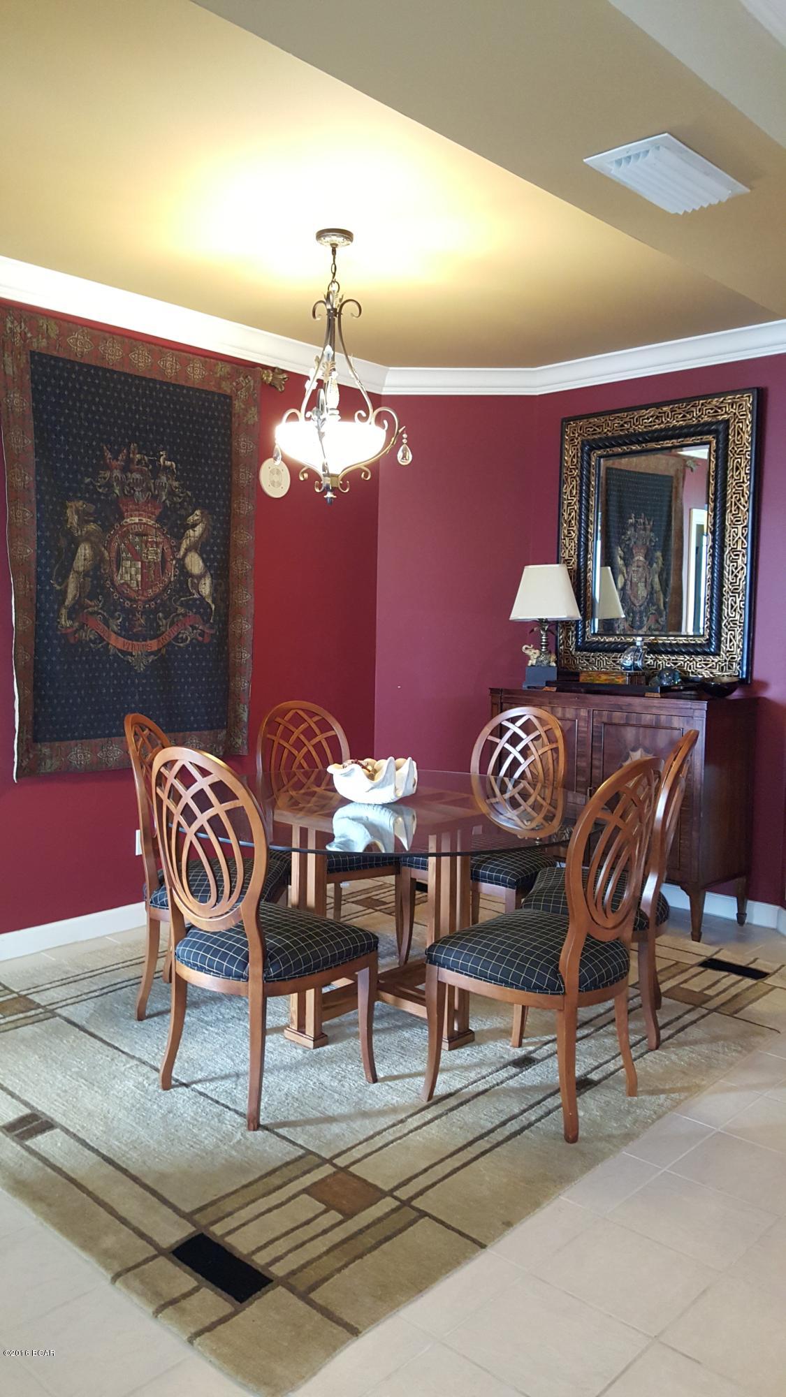 En Soleil Condo - Residential