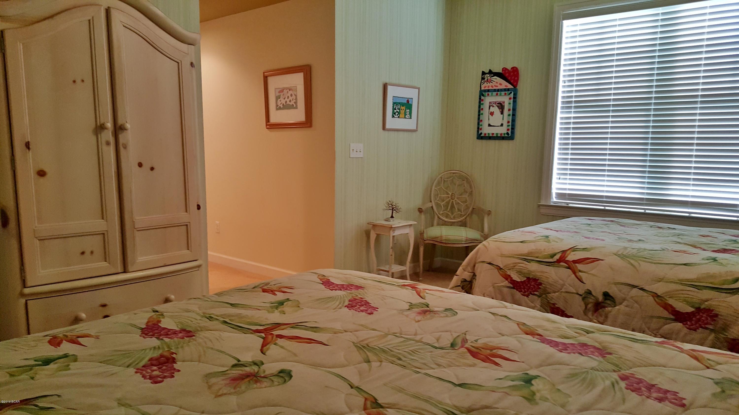 En Soleil Condo - Residential