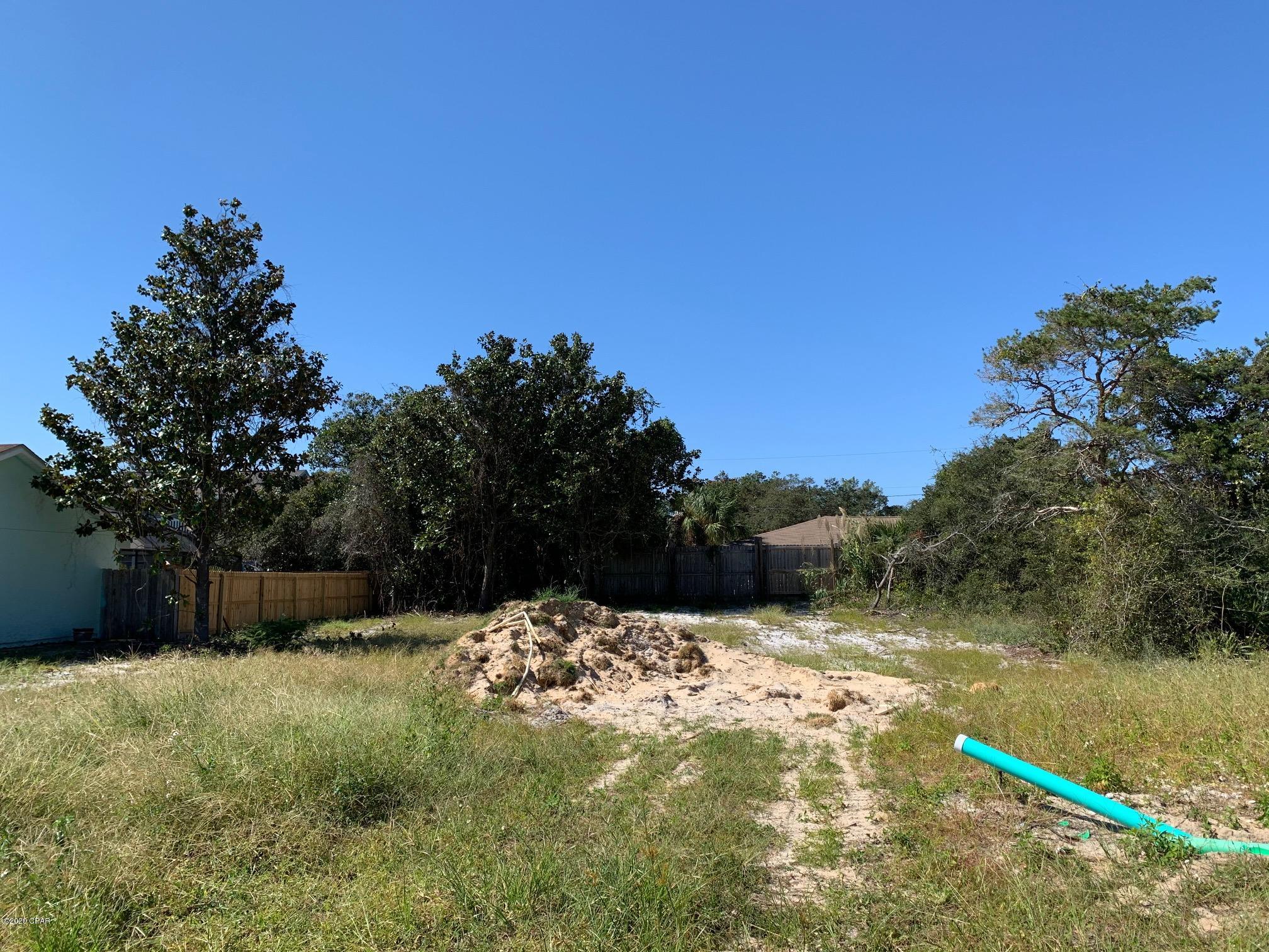 Hutchison's 1st To Bahama Bch - Land