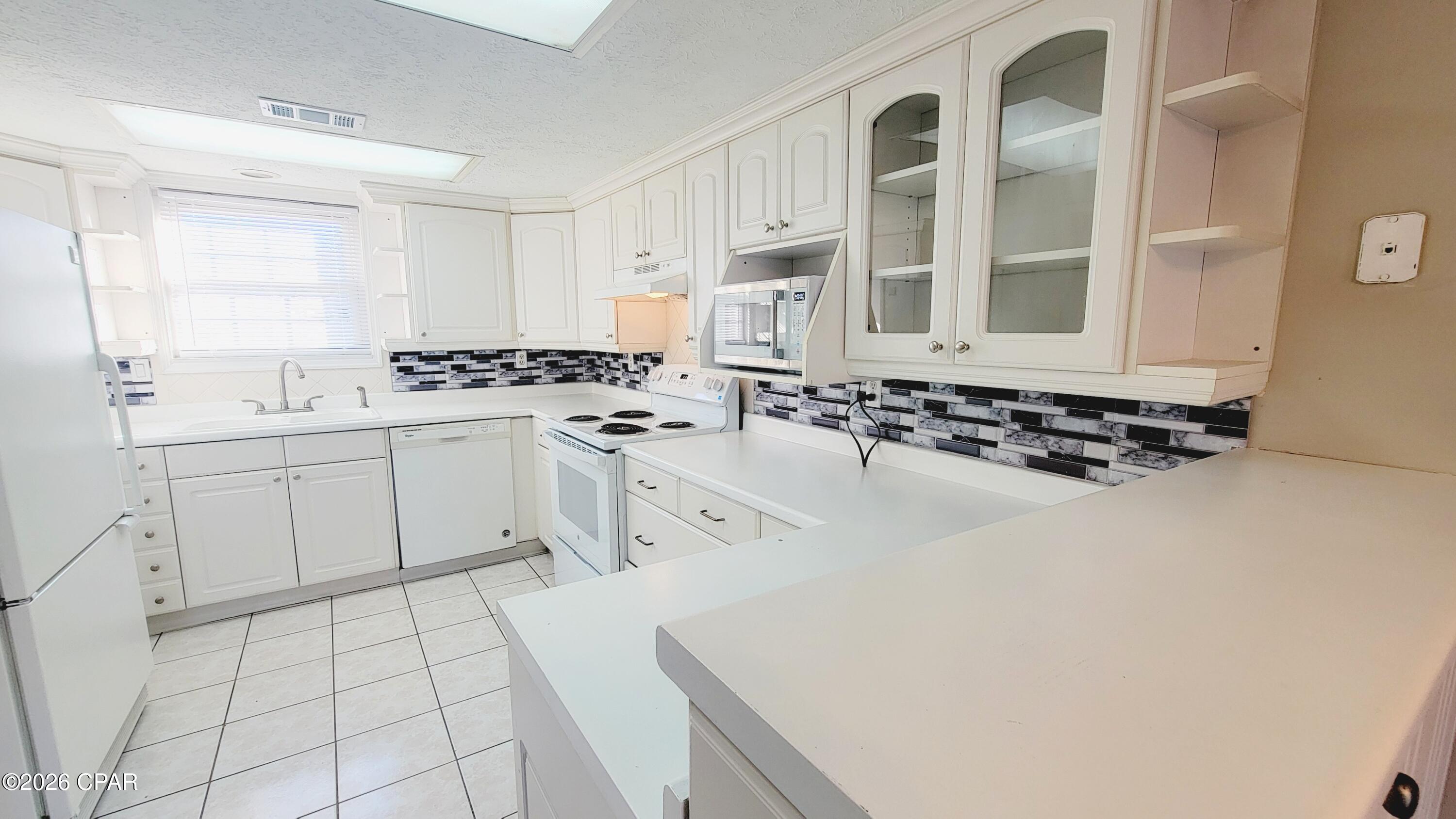 Pine Forest Est Ph 1 - Residential Lease