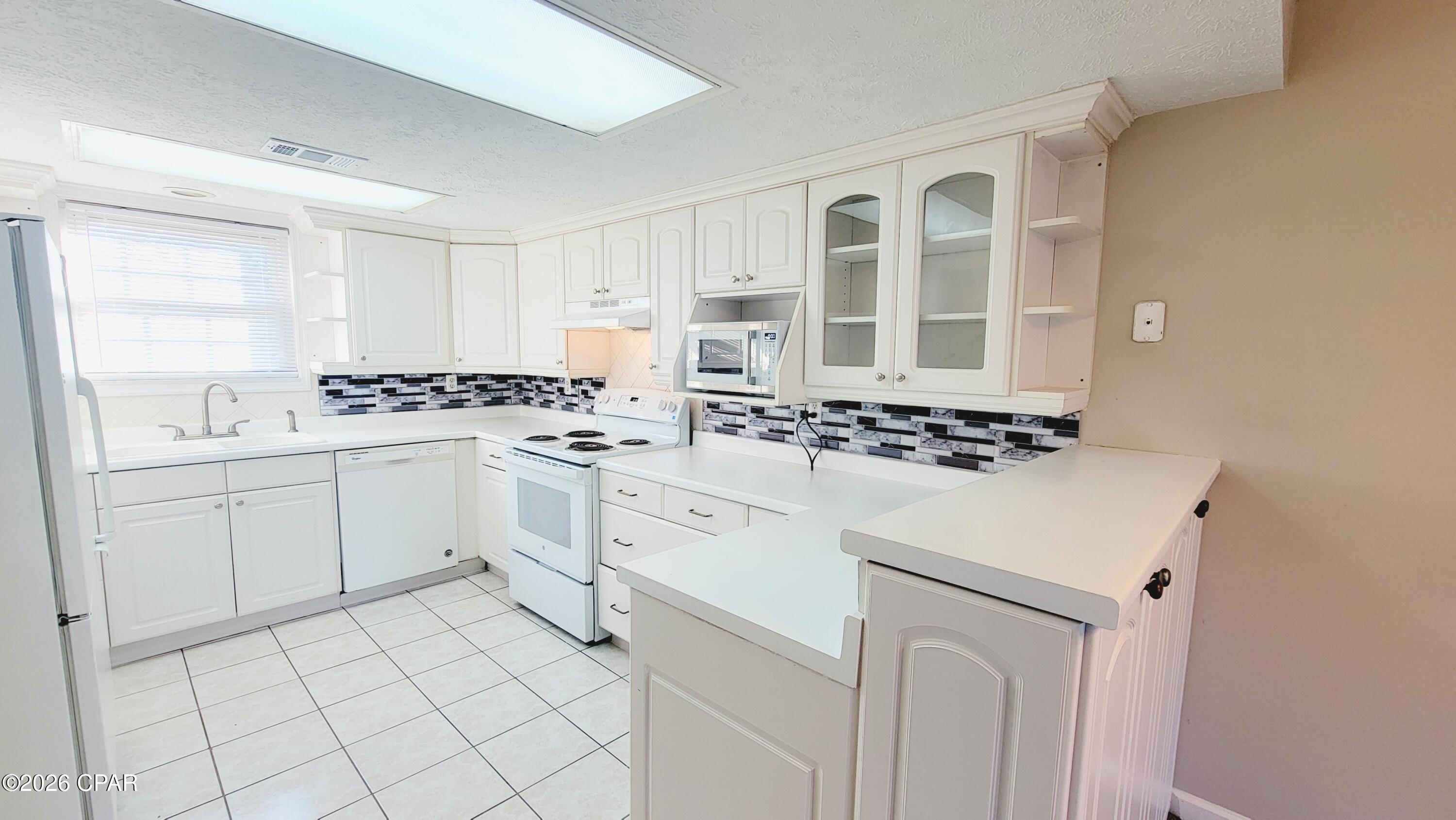 Pine Forest Est Ph 1 - Residential Lease