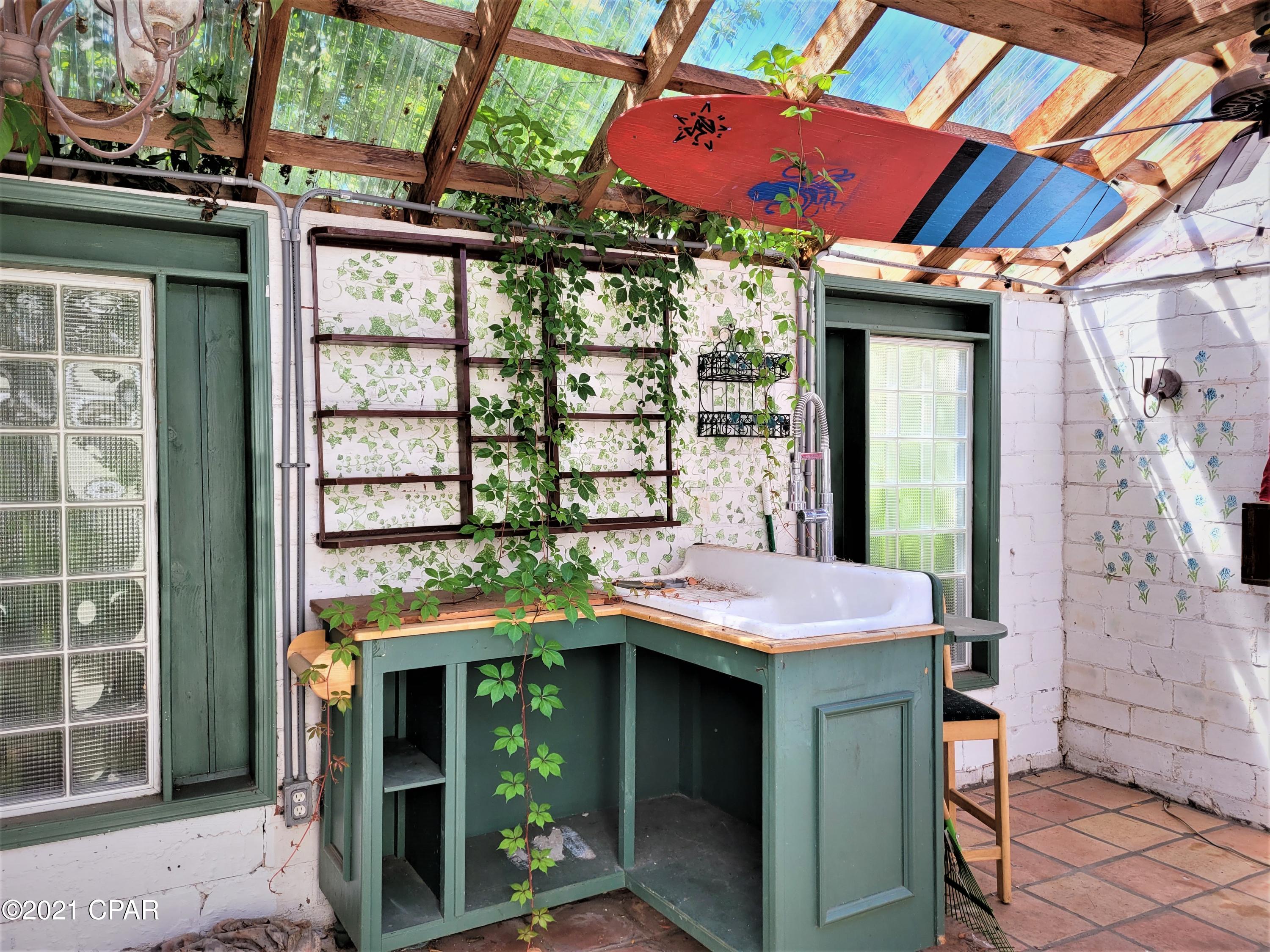 Sudduths 1st Add - Residential