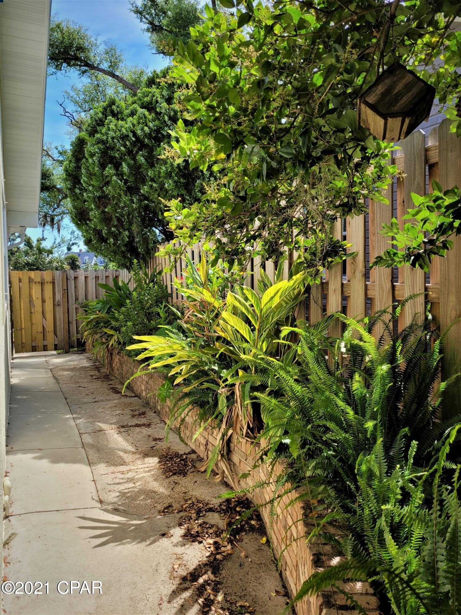 Sudduths 1st Add - Residential