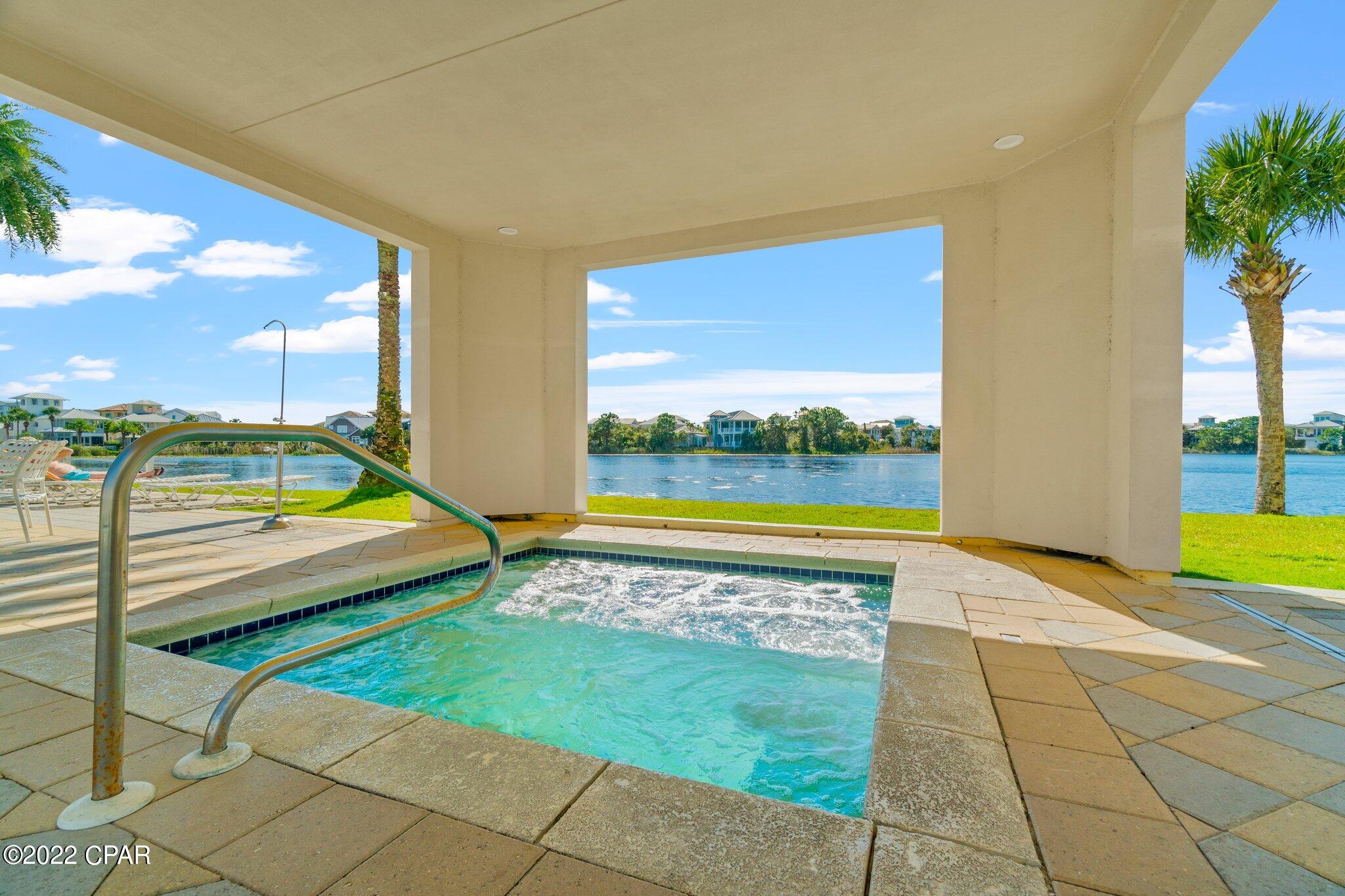 Carillon Beach Inn - Residential