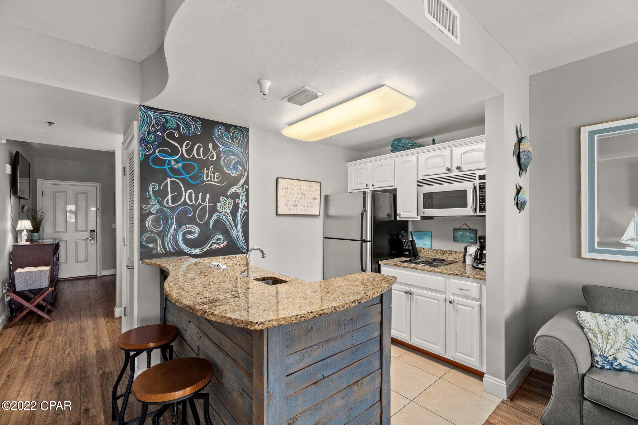 Carillon Beach Inn - Residential