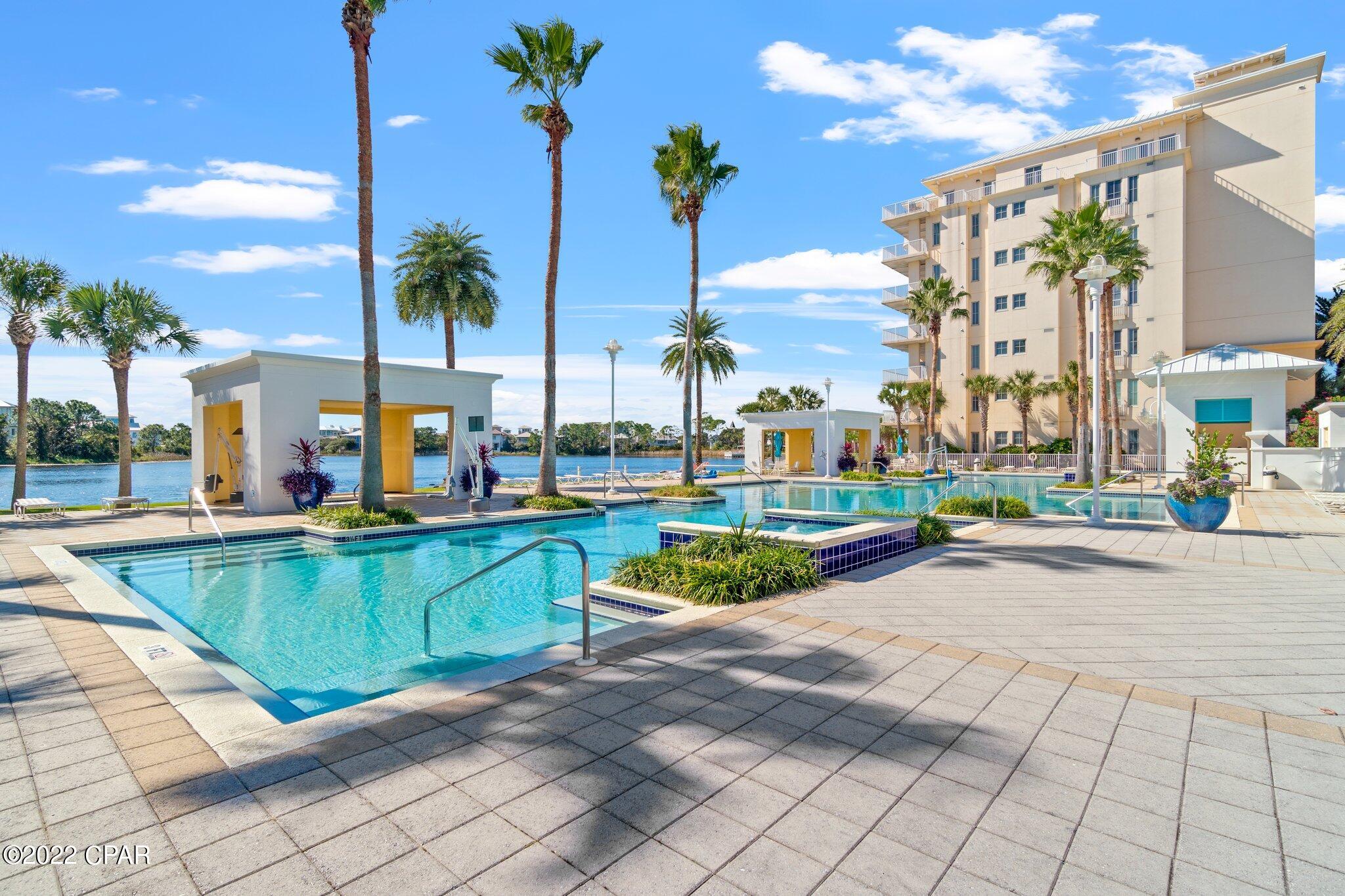 Carillon Beach Inn - Residential