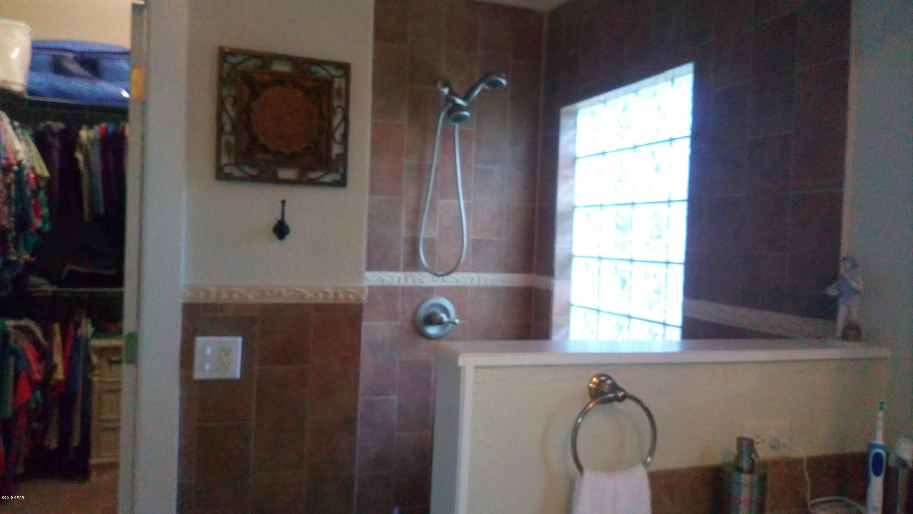 Dolphin Bay Ph II - Residential