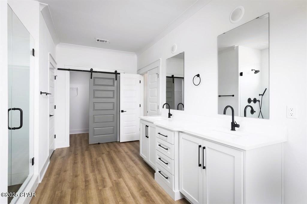 Royal Pines - Residential