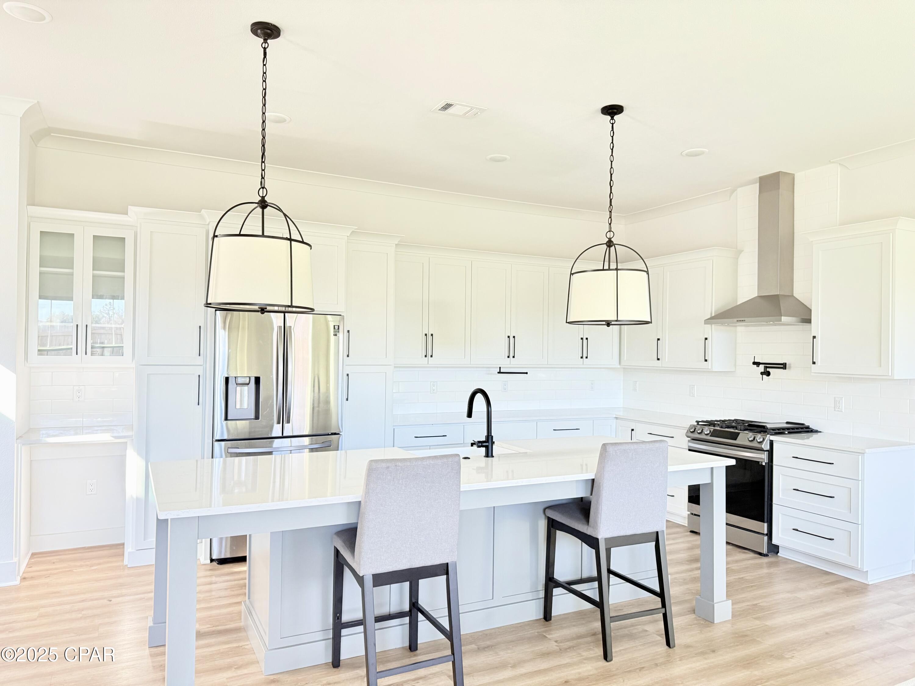 Royal Pines - Residential