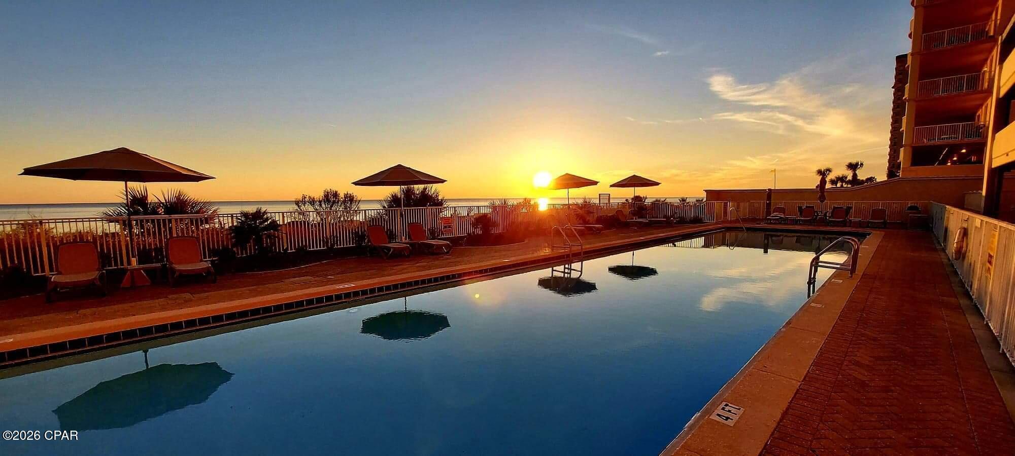 Twin Palms Resort - Residential