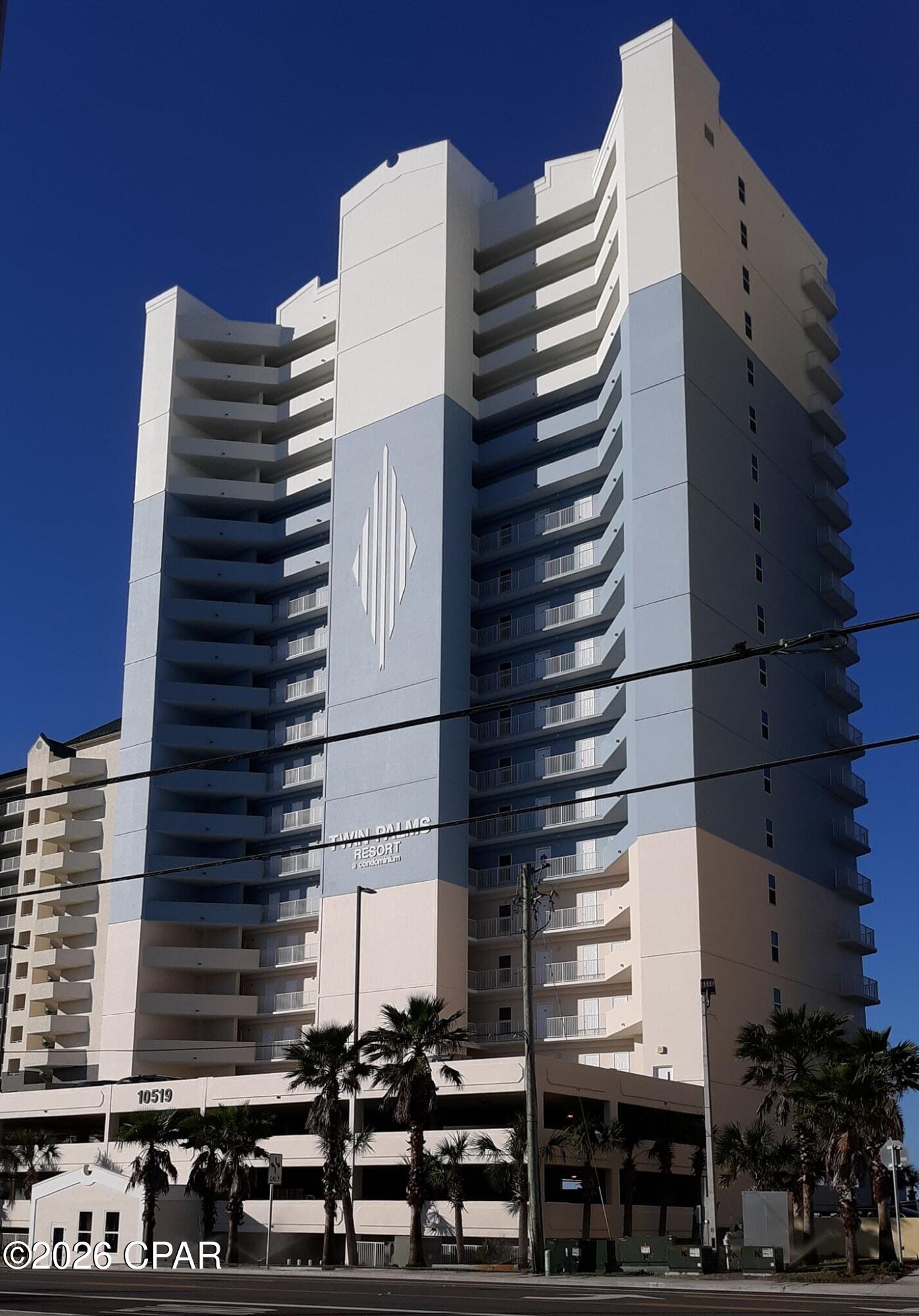 Twin Palms Resort - Residential