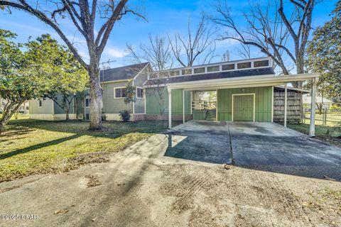 A home in Chipley