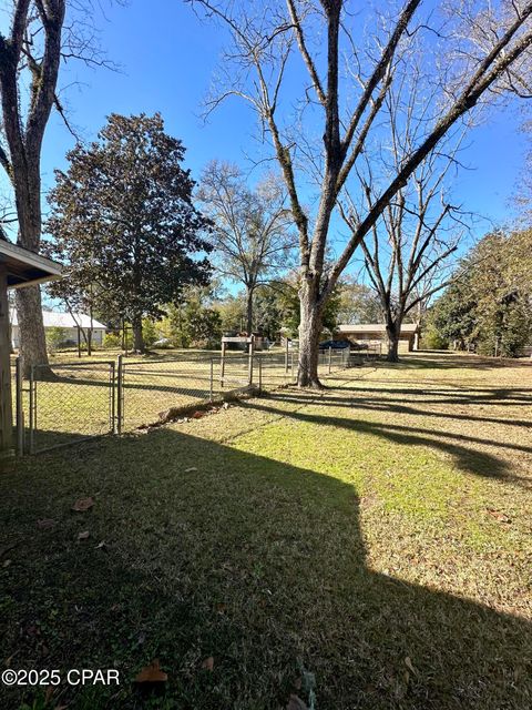 A home in Chipley