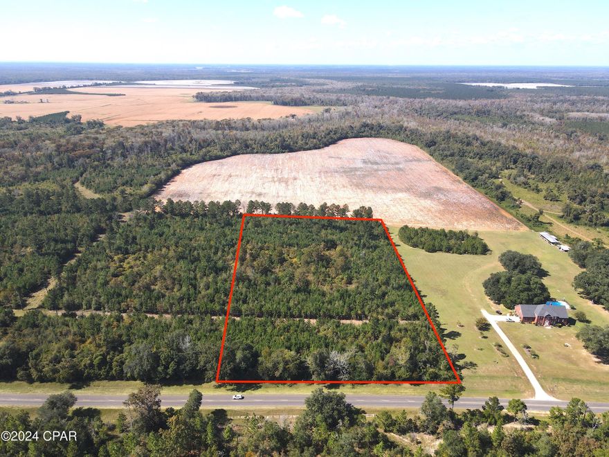 10.27 acres in Jackson County, Florida. Located right off of Old US Road sits a great tract of land that's ready for its new owners. Amazing opportunity to purchase an affordable piece of property located within a few miles of the city of Marianna and Malone. Enjoy the comforts of building a country home on this private 10+ acre rural property while still enjoying the conveniece of having necessities (health care, grocery, transportation) within a quick drive to town. This piece of land would also be a great for whitetail deer hunting. The area is known for a high deer population and growing larger antlers. 

**Key Features:** 
- Beautiful country homesite location.  
- Paved highway frontage.  
- Loaded with fresh whitetail buck sign.
- Recreational Paradise: Abundant wildlife, including whitetail deer and turkeys, offering excellent hunting opportunities.
- Location: 7.9 miles to Marianna, FL, 30 miles to Dothan, AL, 80 miles to Mexico Beach, FL.

**Investment Potential:** 
- This 10+ acre parcel is in a great location for an investor to build a new construction home. 

**Recreational Oasis:** 
Whether it's hunting for whitetail deer, observing wildlife, or simply enjoying the peaceful surroundings, this property provides a perfect escape.   

**Opportunity Awaits:** 
- Ideal for those seeking both recreation and long-term investment. 
- Homesite location.
- Well-suited for hunters looking for a weekend getaway. 
- A great location right off of a paved highway. 
- No current survey.
- Boundary lines in photos are approximate and should be verified by the buyer.