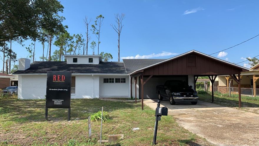 ***Extremely motivated Landlord with flexible terms*** Huge, and elegant white bricks 3 bedroom house / 2 baths. One of the biggest houses in Parker neighborhood.* Centrally located within walking distance to Tyndall, Everitt, and Rutherford Schools, short drive to Tyndall AFB, as well as down town * 4 Parking spaces, and great patio area for kids playground, BBQ, pets, you can even install an above ground pool for this summer! *** Completely renovated with modern finishes, recessed lighting, stainless steel appliances, and Landlord is even willing to make any necessary changes for the tenant's comfort...It won't last ***