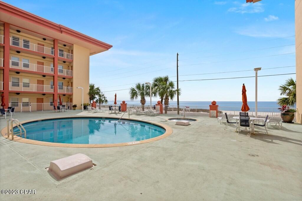 Paradise Shores - Residential