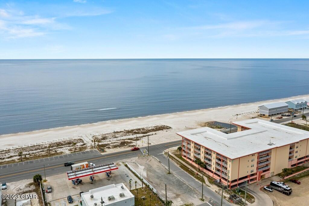 Paradise Shores - Residential