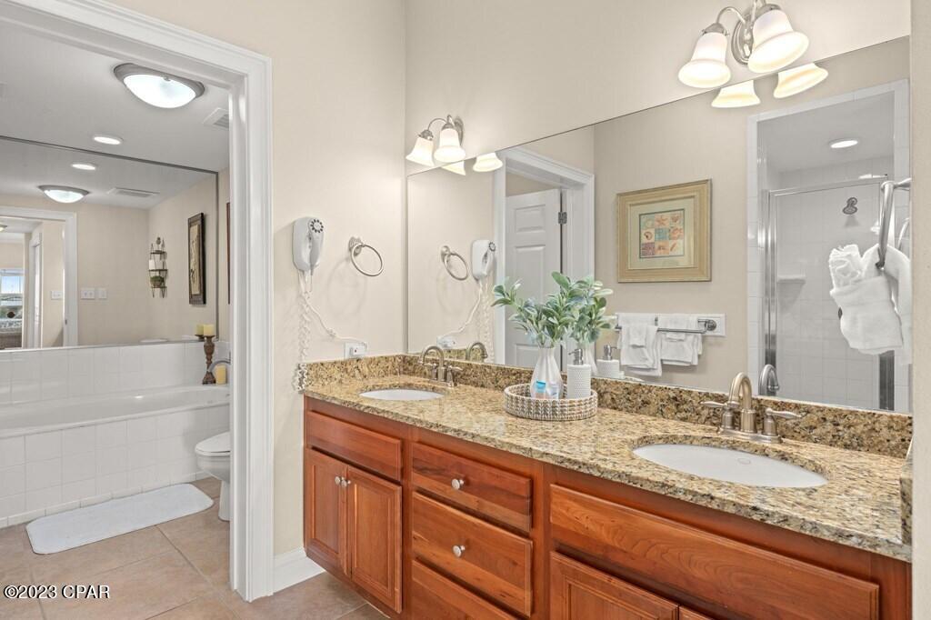 Paradise Shores - Residential