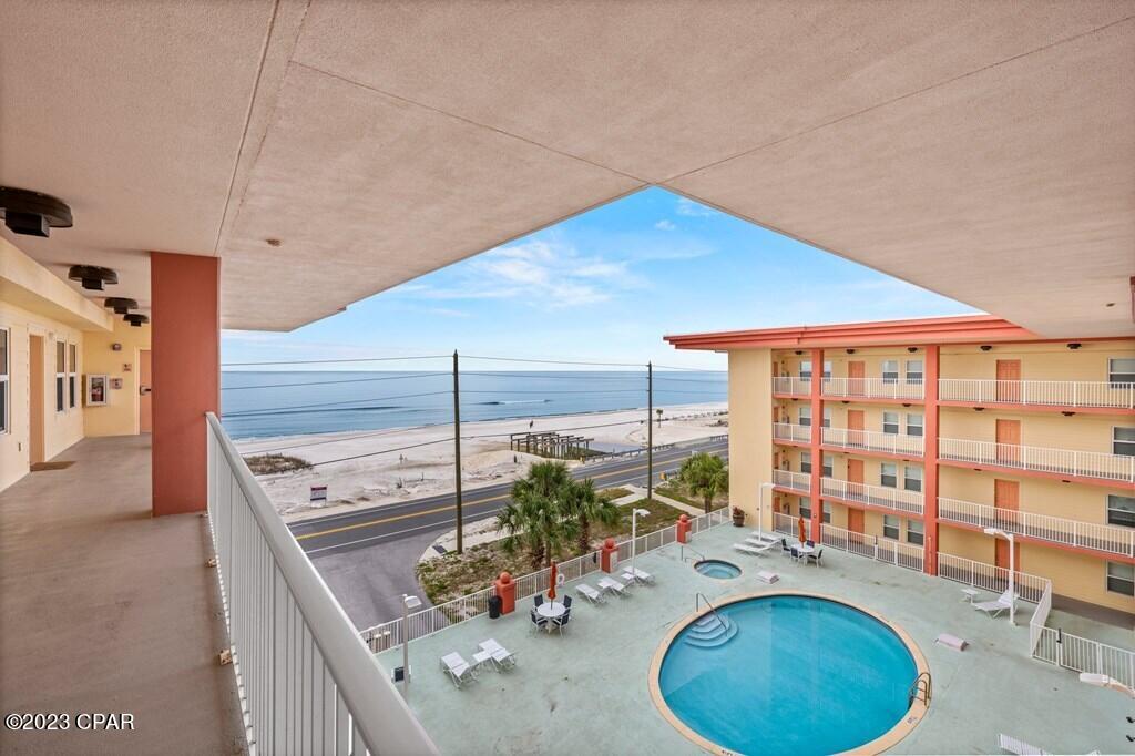 Paradise Shores - Residential