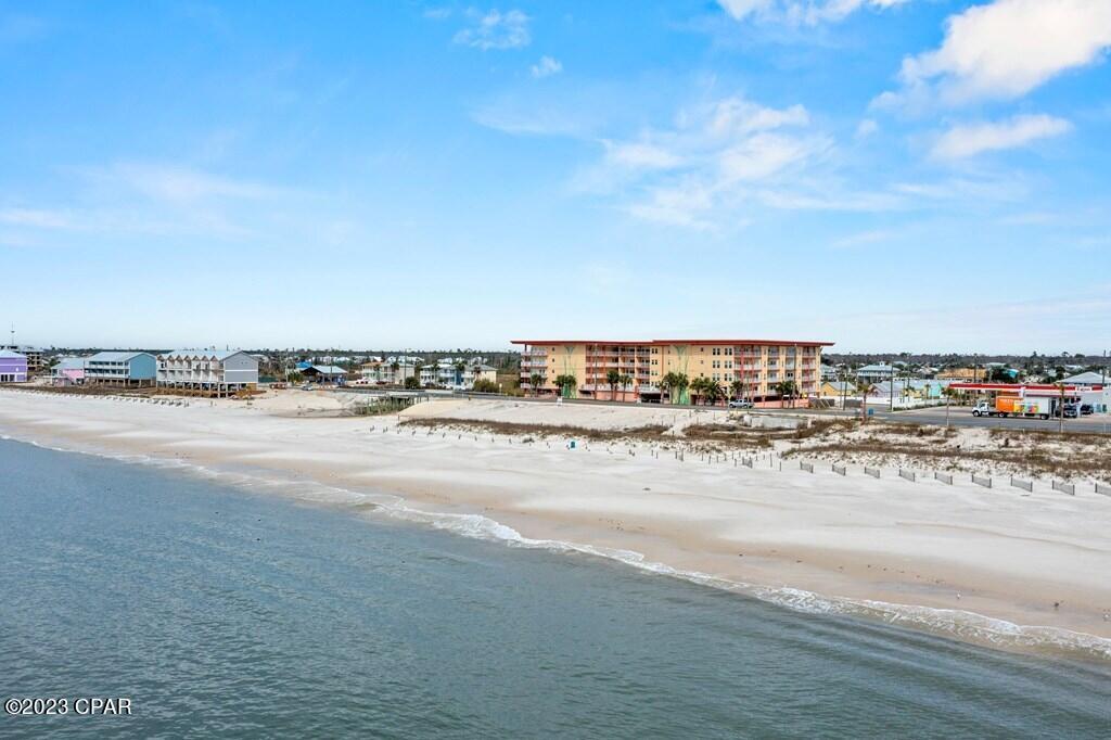 Paradise Shores - Residential