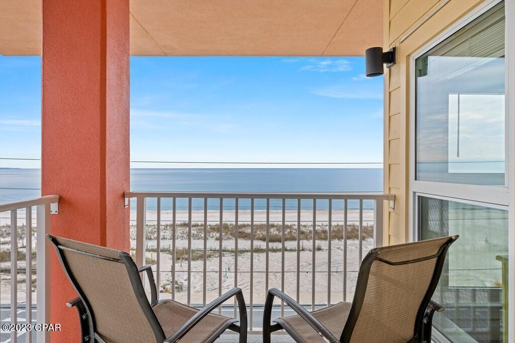 Paradise Shores - Residential