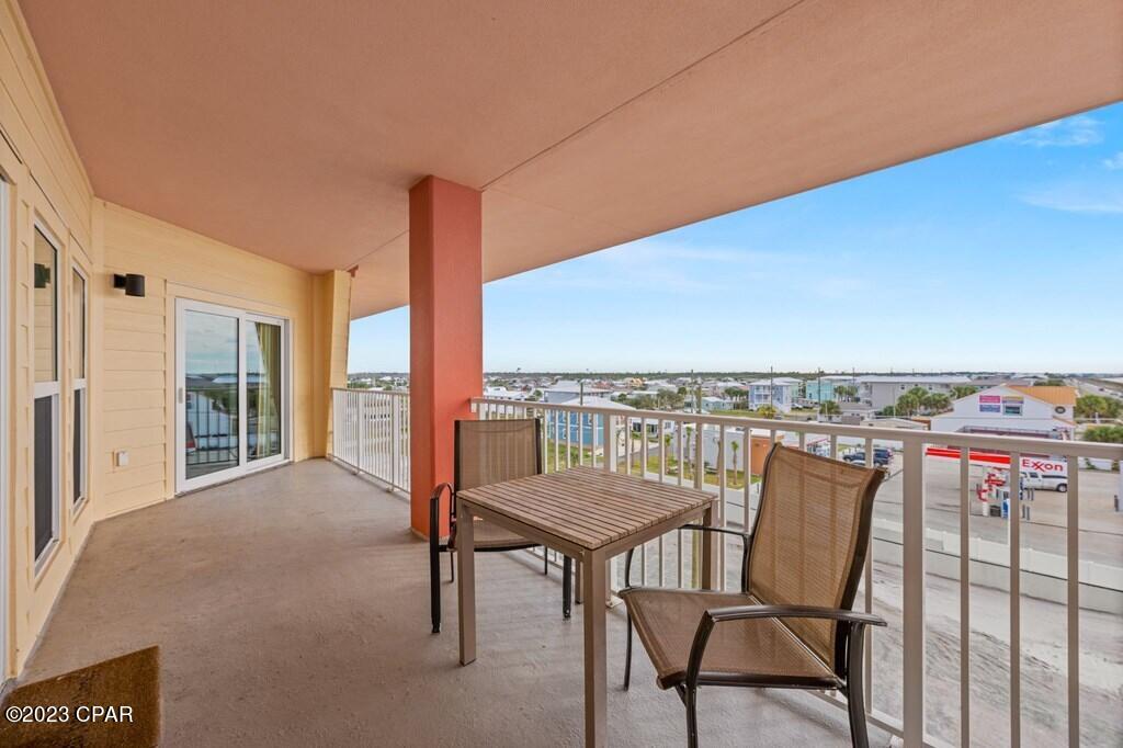 Paradise Shores - Residential