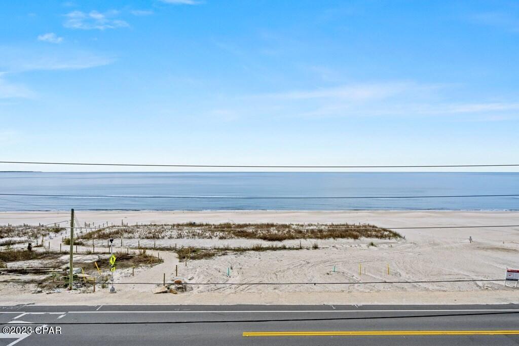 Paradise Shores - Residential