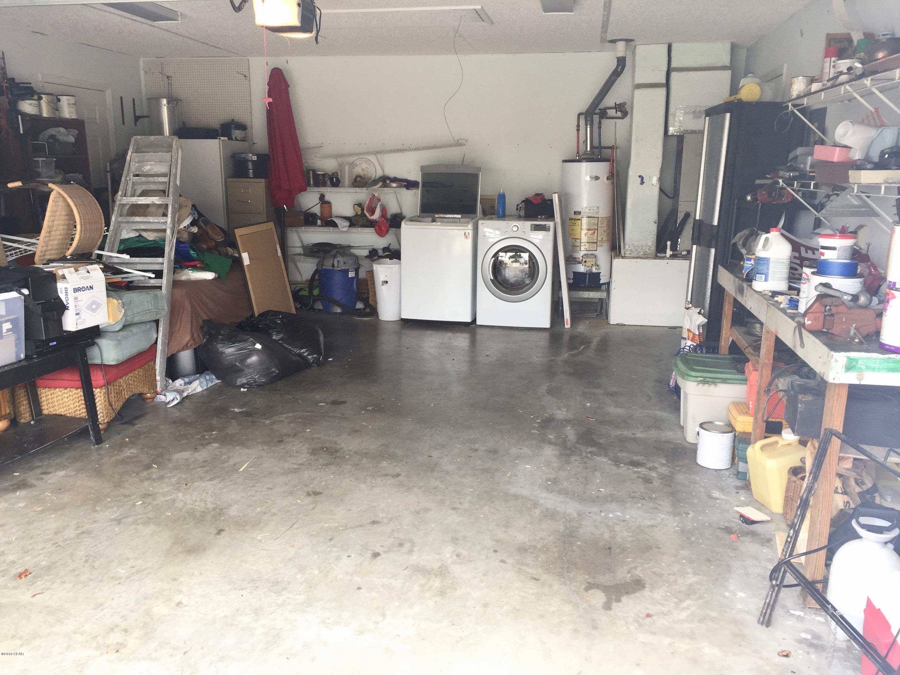 Bid-A-Wee North 1st Add - Residential