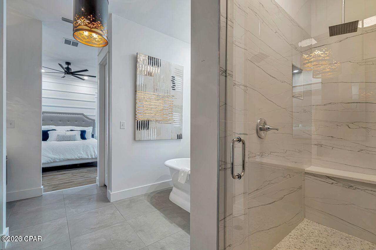 Laguna Beach Estates 7th Add - Residential