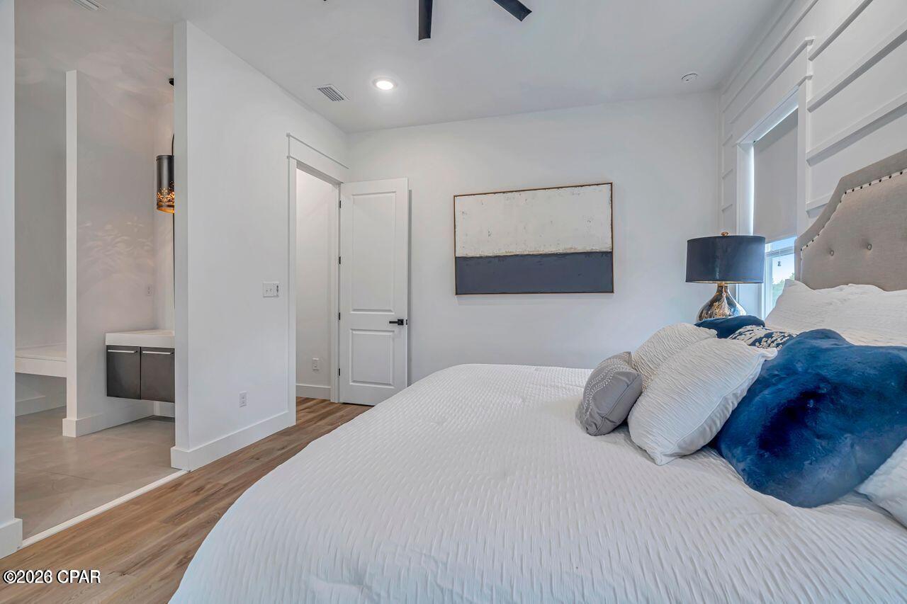 Laguna Beach Estates 7th Add - Residential