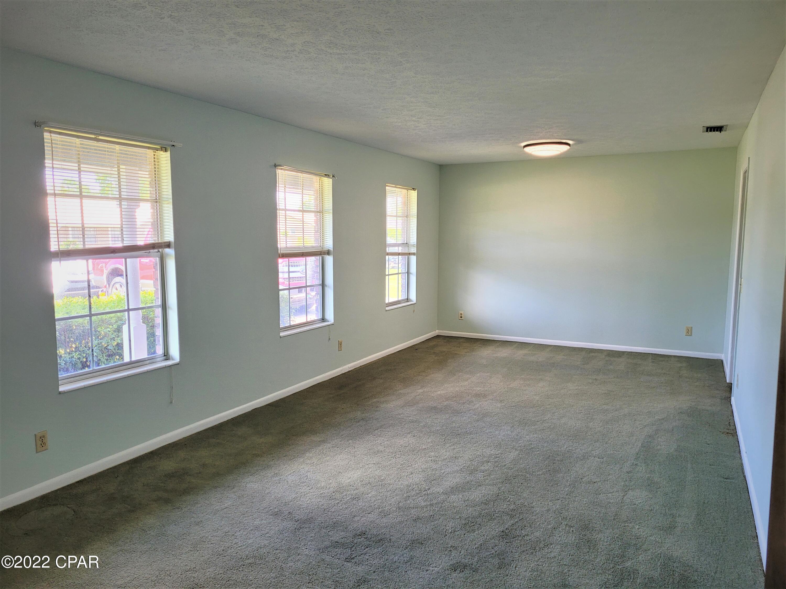 Venetian Villa 2nd Add Replat - Residential