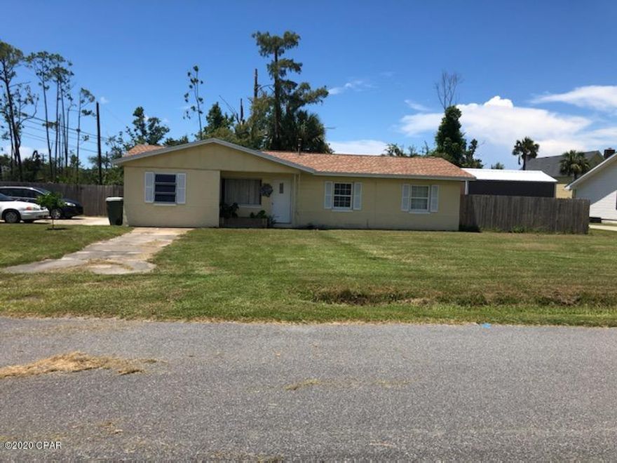 Great family home located in a nice Lynn Haven neighborhood on a corner lot, just 2 blocks to the  bay, the splash park and dog park. This block home has 3 bedrooms and 1 bath. Large Bonus Room could be used as a 4th bedroom or for additional family room or game room. There's an additional storage room great for home gym,  craft room  or workshop. The kitchen has granite counter tops and new appliances. The large fenced back yard has an above ground pool with new pump, large newer storage building and space for the kids and pets. This great home as new roof, new AC, new attic insulation.  Call your Realtor and come see this nice home. Seller will give $1000.00 paint allowance with acceptable offer. If measurements are important please verify.