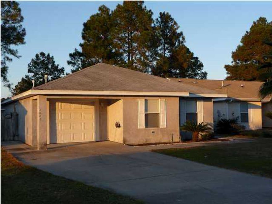 This is a nice cozy 3 bedrooms and 2 bath home with a fenced backyard in a quiet neighborhood. Split floor plan. Tile, carpet and wood laminate. Nice big patio. One car garage. Small Pet ok.