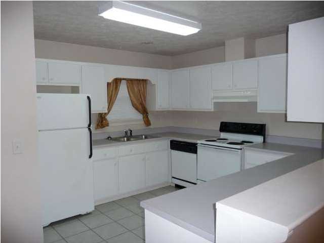 Pinetree Place - Residential Lease