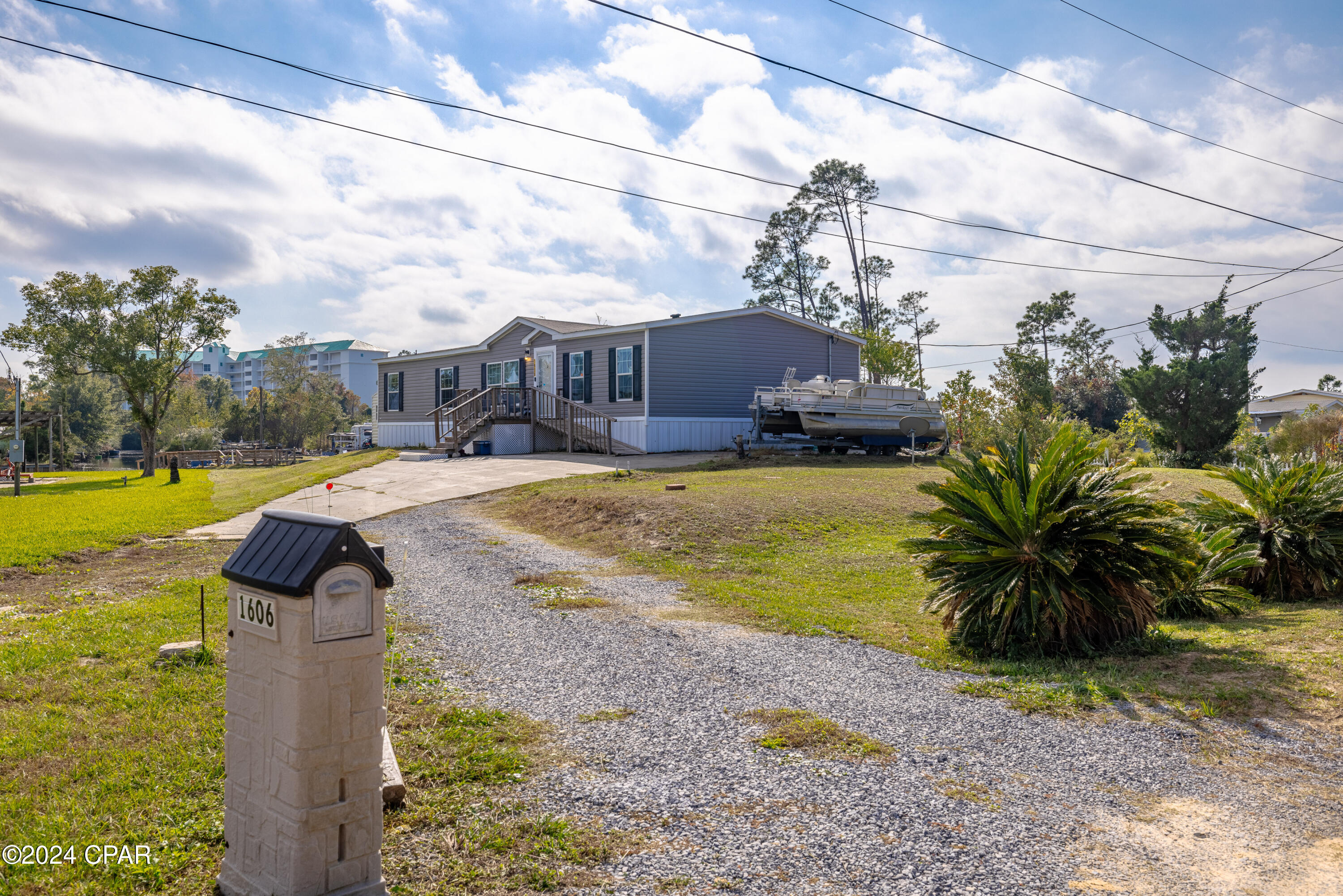 [No Recorded Subdiv] - Residential