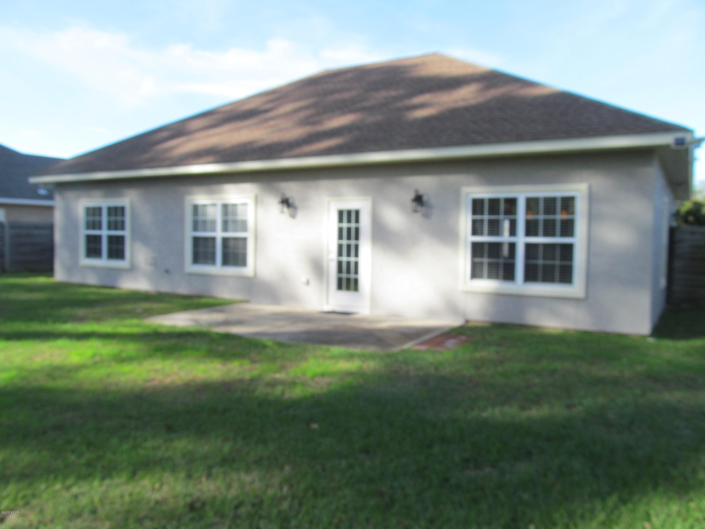 North Lagoon Oaks 7th Add - Residential Lease